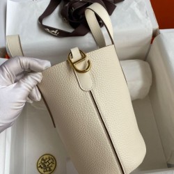 Replica Borse Imitazioni tote Hermes In The Loop 18 fatta a mano beige clemence Imitazioni Replica qualità specchio Borse Imitazioni tote Hermes In The Loop 18 fatta a mano beige clemence