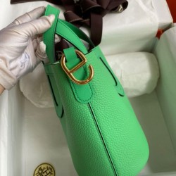 Replica Qualità superiore replica tote Hermes In The Loop 18 fatta a mano verde clemence Imitazioni Replica qualità specchio Qualità superiore replica tote Hermes In The Loop 18 fatta a mano verde clemence