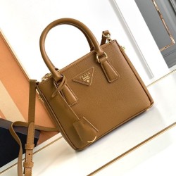Qualità Specchio Replica Imitazione Prada Mini/Medium Galleria Bag Saffiano Marrone Riproduzione Fedele Imitazione Prada Mini/Medium Galleria Bag Saffiano Marrone imitazioni