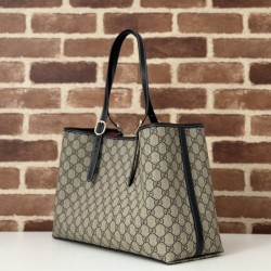 Qualità Specchio Replica Borse tote media Gucci GG Emblem 815213 nero Riproduzione Fedele Borse Replica tote media Gucci GG Emblem 815213 nero imitazioni