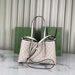 Qualità Specchio Replica Borsa tote piccola Gucci GG Emblem 815214 Beige Riproduzione Fedele Borsa tote piccola Gucci GG Emblem 815214 Beige imitazioni