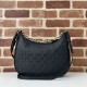 Qualità Specchio Replica Gucci 820453 Borsa a tracolla media GG Emblem Nero Riproduzione Fedele Gucci 820453 Borsa a tracolla media GG Emblem Nero imitazioni