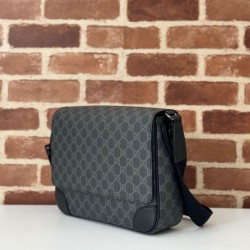 Qualità Specchio Replica Gucci 821154 Borsa a tracolla media GG Emblem Nero Riproduzione Fedele Gucci 821154 Borsa a tracolla media GG Emblem Nero imitazioni