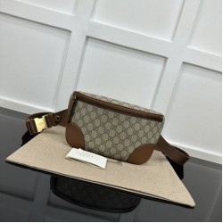Riproduzione Fedele Dettagli perfetti Gucci GG Emblem Marsupio medio 821162 Marrone imitazioni