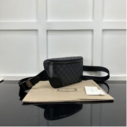 Qualità Specchio Replica Gucci GG Emblem Marsupio medio 821162 Nero Riproduzione Fedele Gucci GG Emblem Marsupio medio 821162 Nero imitazioni