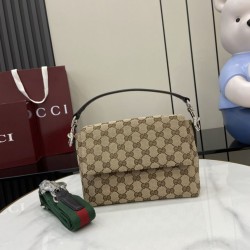 Riproduzione Fedele Gucci Borsa a tracolla piccola GG uomo con Web 821617 Marrone imitazioni