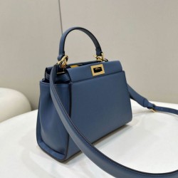 Qualità Specchio Replica Borsa Fendi Mini Iconic Peekaboo Blu Riproduzione Fedele Borsa Fendi Mini Iconic Peekaboo Blu imitazioni