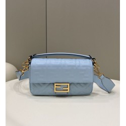 Borse Replica baguette media Fendi FF Nappa blu
