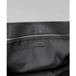 Balenciaga Grungy Medium Messenger Bag Nero