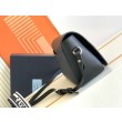 Bora Pari all'originale replica a tracolla piccola Prada Flap Granata Nera
