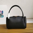 Borsa a tracolla Prada con logo triangolare nero