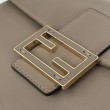 Borsa baguette media Fendi Mamma Nappa grigio