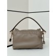 Borsa baguette media Fendi Mamma Nappa grigio