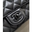 Bora Pari all'originale replica Chanel Mini Flap con manico superiore AS5243 Nero