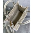 Bora Pari all'originale replica Dior Book Tote piccola color crema