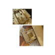Borsa media Baguette Fendi con motivo FF Oro Borsa media Baguette Fendi con motivo FF Oro