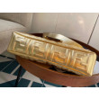 Borsa media Baguette Fendi con motivo FF Oro Borsa media Baguette Fendi con motivo FF Oro