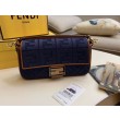 Borsa Replica 1:1 media Fendi Baguette blu denim