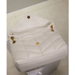 Borsa media YSL Saint Laurent Puffer in nappa color crema