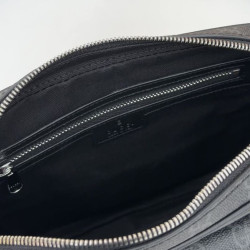 Borsa piccola Gucci Borsa a tracolla GG Uomo con etichetta 795464 Nero