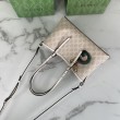 Borsa tote piccola Gucci GG Emblem 815214 Beige