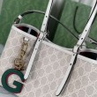 Borsa tote piccola Gucci GG Emblem 815214 Beige