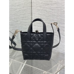 Borsa tote verticale Dior piccola/media Dior Toujours nera