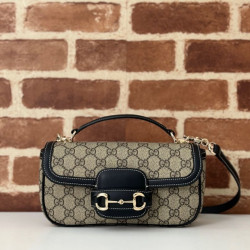 Dettagli perfetti Gucci 815206 Horsebit 1955 Replica Perfetta piccola morbida con manico superiore Nero