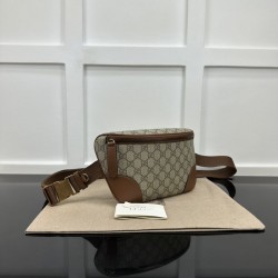 Dettagli perfetti Gucci GG Emblem Marsupio medio 821162 Marrone