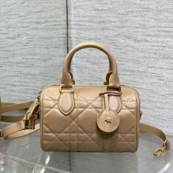 Qualità Specchio Replica Borsa Dior Groove 20 Macrocannage Marrone Riproduzione Fedele Borsa Dior Groove 20 Macrocannage Marrone imitazioni
