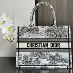 Riproduzione Fedele Borsa Dior Dior Book Tote media ricamata con motivo Dior Around the World multicolore imitazioni