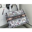Dior Medium Book Tote Bag Ricamo Toile de Jouy Fiore Bianco/Blu