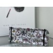 Dior Medium Book Tote Bag Ricamo Toile de Jouy Fiore Bianco/Blu