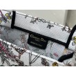 Dior Medium Book Tote Bag Ricamo Toile de Jouy Fiore Bianco/Blu