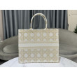 Dior Medium/Large Book Tote Bag Ricamo rattan oversize Bianco/Oro Dior Medium/Large Book Tote Bag Ricamo rattan oversize Bianco/Oro
