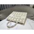 Dior Medium/Large Book Tote Bag Ricamo rattan oversize Bianco/Oro Dior Medium/Large Book Tote Bag Ricamo rattan oversize Bianco/Oro