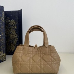 Qualità Specchio Replica Borsa Dior Toujours Dior piccola/media Macrocannage Tan Riproduzione Fedele Borsa Dior Toujours Dior piccola/media Macrocannage Tan imitazioni