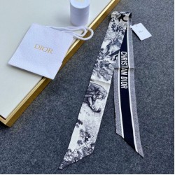 Qualità Specchio Replica Dior Toile de Jouy Sauvage Mitzah Sciarpa Twill di Seta Blu Riproduzione Fedele Dior Toile de Jouy Sauvage Mitzah Sciarpa Twill di Seta Blu imitazioni