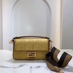 Qualità Specchio Replica Borsa media Baguette Fendi Paglia naturale Riproduzione Fedele Borsa media Baguette Fendi Paglia naturale imitazioni