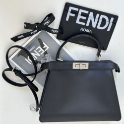 Qualità Specchio Replica Borsa Peekaboo Fendi di Marc Jacobs Nero Riproduzione Fedele Borsa Peekaboo Fendi di Marc Jacobs Nero imitazioni