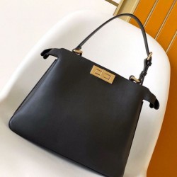 Qualità Specchio Replica Fendi Peekaboo Soft Medium Bag Nero Riproduzione Fedele Fendi Peekaboo Soft Medium Bag Nero imitazioni