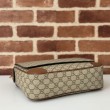 Gucci 821154 Replica Perfetta a tracolla media GG Emblem Uomo Marrone
