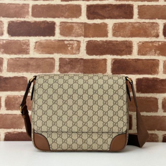 Gucci 821154 Replica Perfetta a tracolla media GG Emblem Uomo Marrone