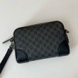 Gucci 821155 GG Emblem piccola borsa a tracolla Nero