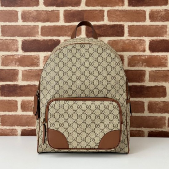 Gucci 821159 GG Emblem zaino medio Marrone