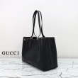 Gucci GG Emblem borsa tote media 815213 Nero
