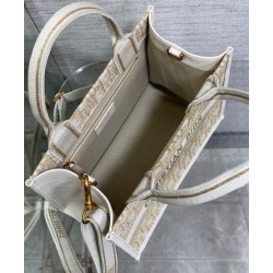 Bora Pari all'originale replica Dior Book Tote piccola color crema Bora Pari all'originale replica Dior Book Tote piccola color crema