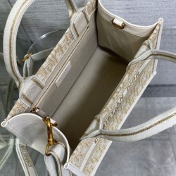 Qualità Specchio Replica Bora Pari all'originale replica Dior Book Tote piccola color crema Riproduzione Fedele Bora Pari all'originale replica Dior Book Tote piccola color crema imitazioni