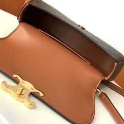 Qualità Specchio Replica Borsa Celine Teen Celine Lola Triomphe Caffè Riproduzione Fedele Borsa Celine Teen Celine Lola Triomphe Caffè imitazioni