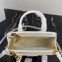 Qualità Specchio Replica Borse Mini/Media Galleria Saffiano Prada 1BA906 Bianco Riproduzione Fedele Borse Replica Mini/Media Galleria Saffiano Prada 1BA906 Bianco imitazioni